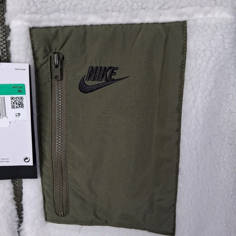 New Nike Club Reversible Winterized Vest Men XL Olive Green White Sherpa